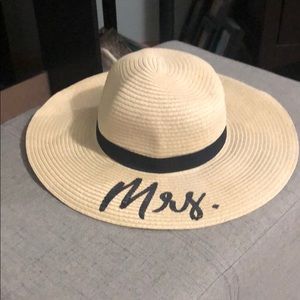 Wide brim “Mrs.” Sun hat